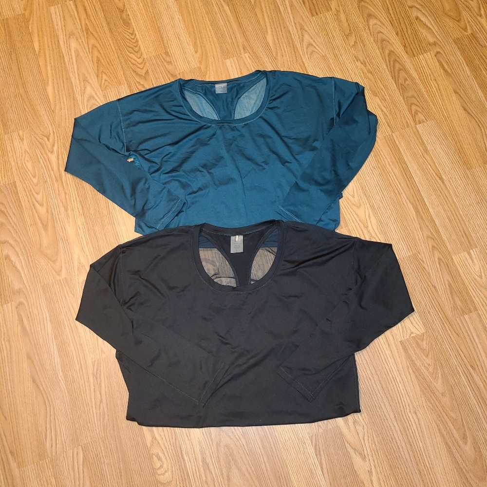 2 CALIA long sleeves